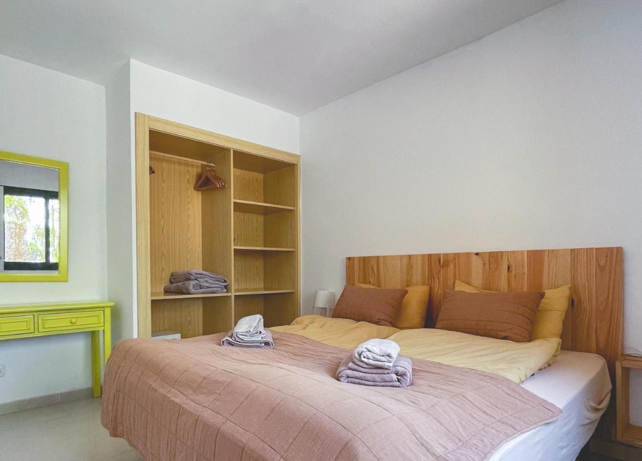 Seaside Apartment Corralejo : A Cozy Holiday Home In A Peaceful Well Located Green Complex Exterior photo
