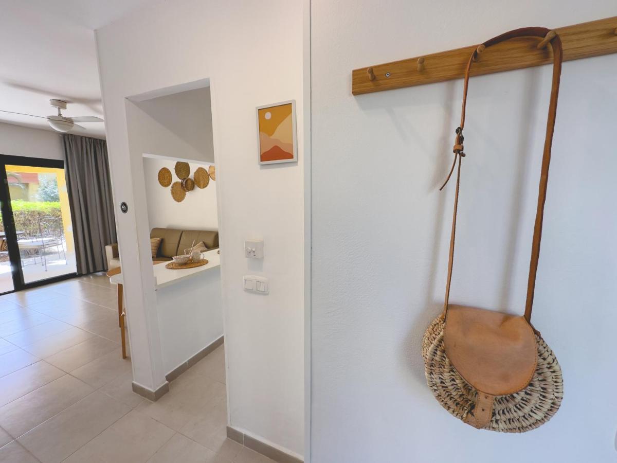 Seaside Apartment Corralejo : A Cozy Holiday Home In A Peaceful Well Located Green Complex Exterior photo